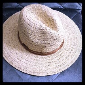 Billabong straw hat